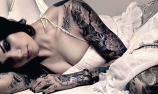 sexy tattoo girl wallpaper